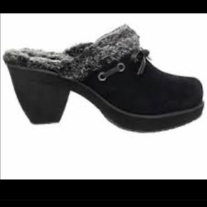 Skechers slip on comfort mules size 10 Cali gear